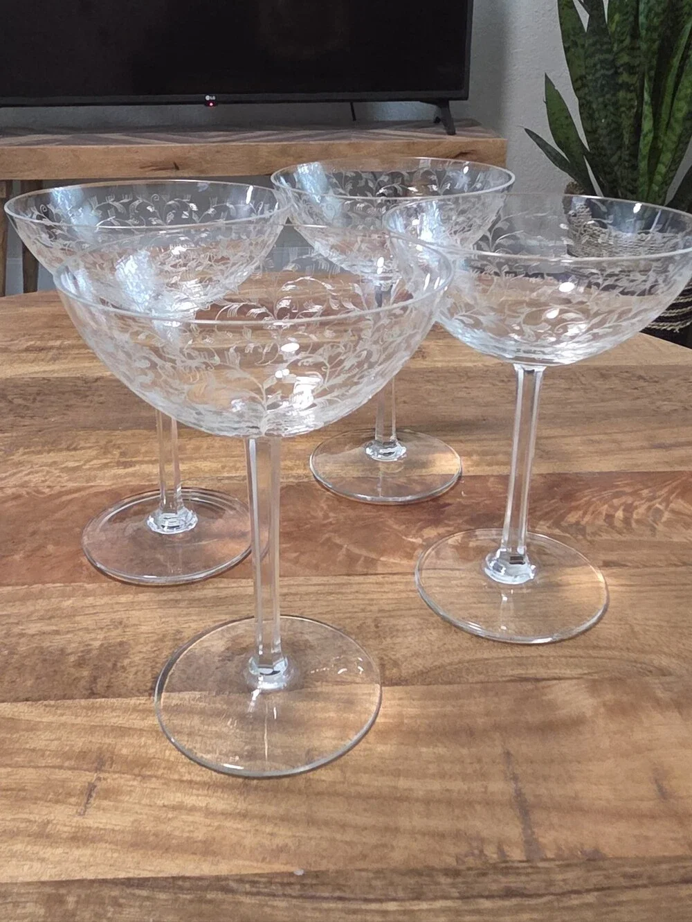 Vintage Etched Champagne Coupe Glasses Set of 4